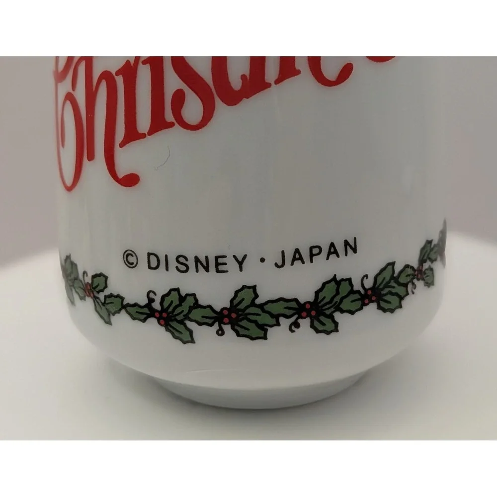 Disney Japan Santa Mickey Mouse Merry Christmas Salt‎ & Pepper Shakers Porcelain